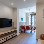 3057 - Ab Sepulveda I-i Apartment