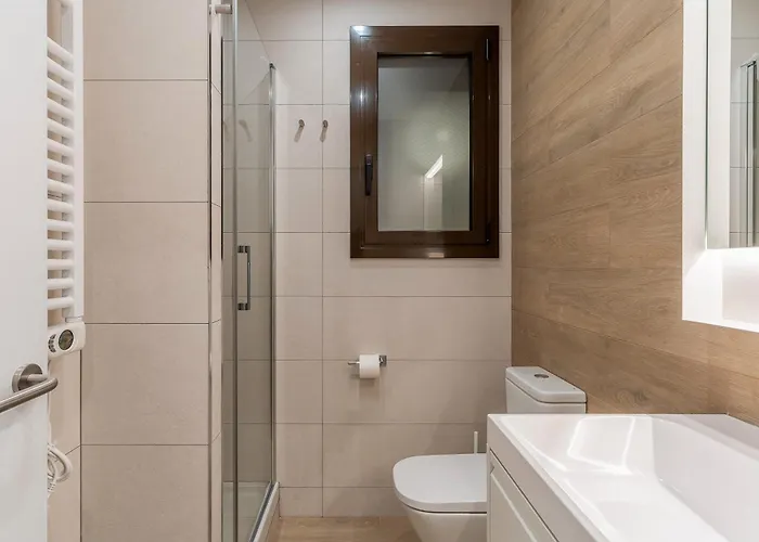 3057 - Ab Sepulveda Apartment