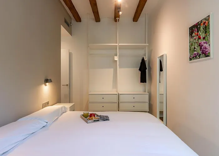 3057 - Ab Sepulveda Apartment